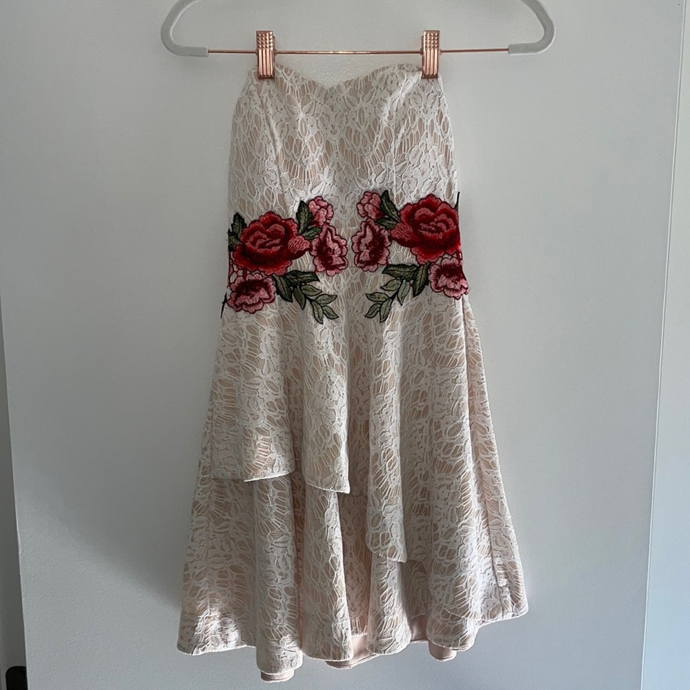 Speechless Strapless Cream Lace Mini Dress Size 1